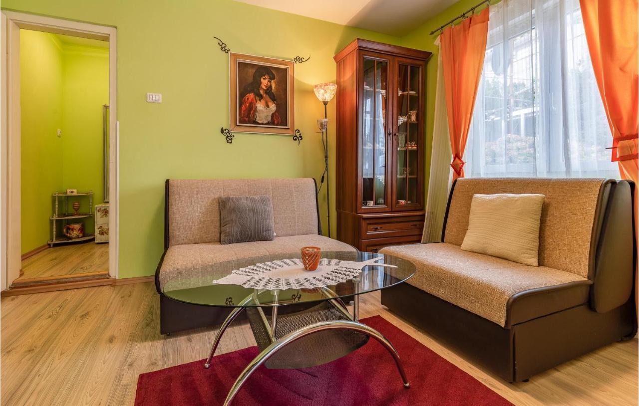 Nice Apartment In Premantura With Wifi Exterior foto