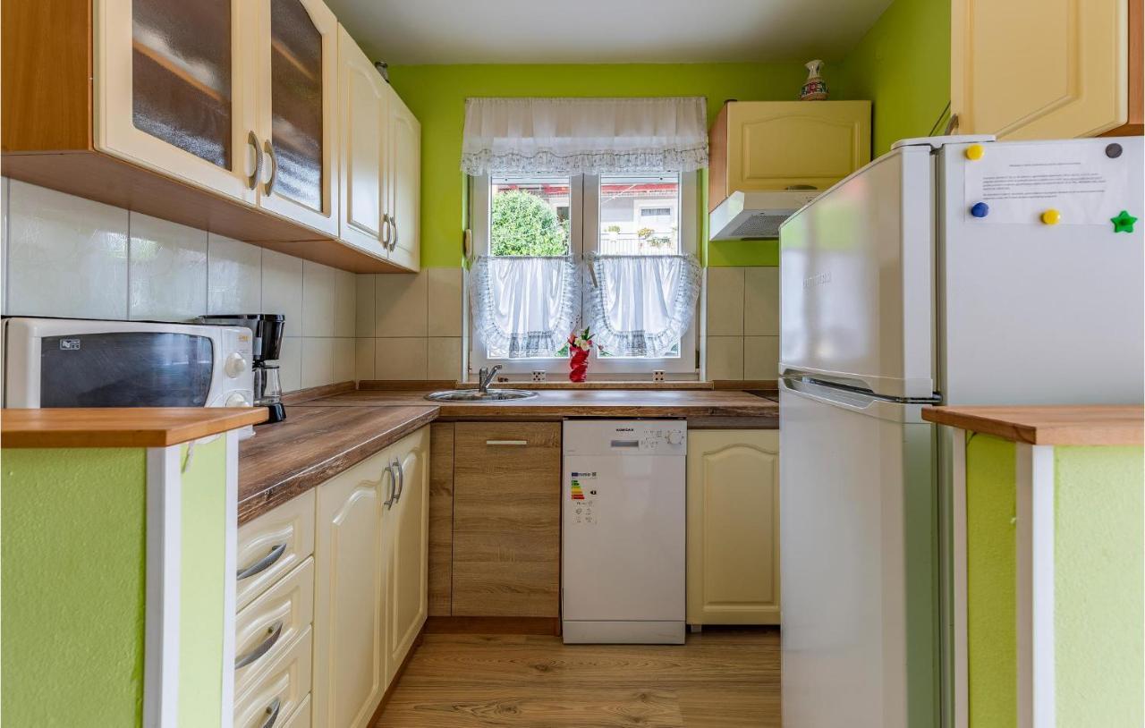 Nice Apartment In Premantura With Wifi Exterior foto